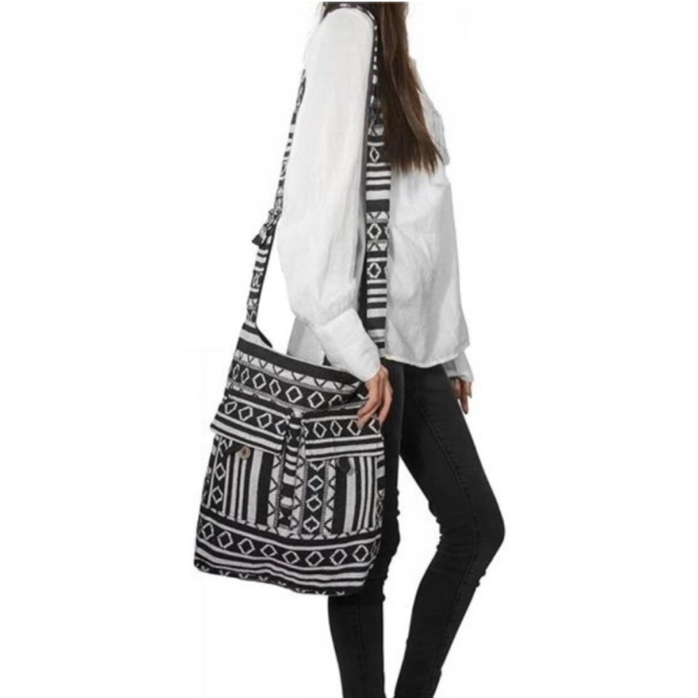 NWOT Tribe Azure Black and White Patterned Women's Bag Fair Trade